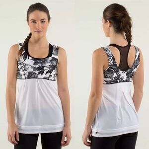 Lululemon Tame Me Brisk Bloom Yoga Running Tank